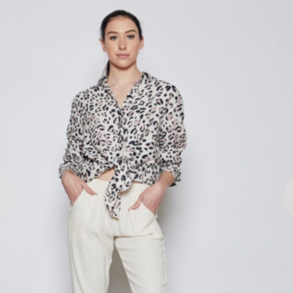 Sam & Lavi Caroline Leopard Top